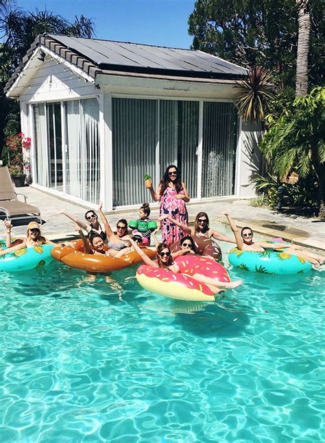 How To Host The Perfect End Of Summer Pool Party Inspired By This Pool Party Drinks Pool