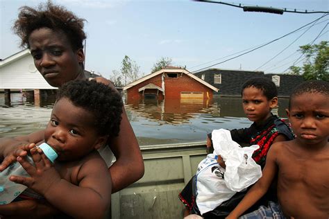 Hurricane Katrina Anniversary Powerful Photos Of Devastation In New