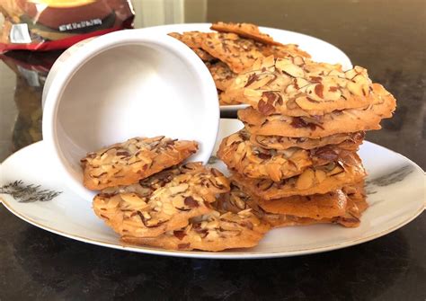 Crunchy Almond Cookies With Egg Whites Recipe By Nia Hiura Recipe