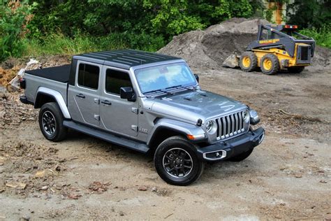 The 2019 Jeep Gladiator Pickup Is Extremely Cool Smartly Designed And