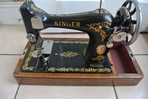collectable vintage singer 128k 1923 model sewing machine by timehonouredsingers on etsy