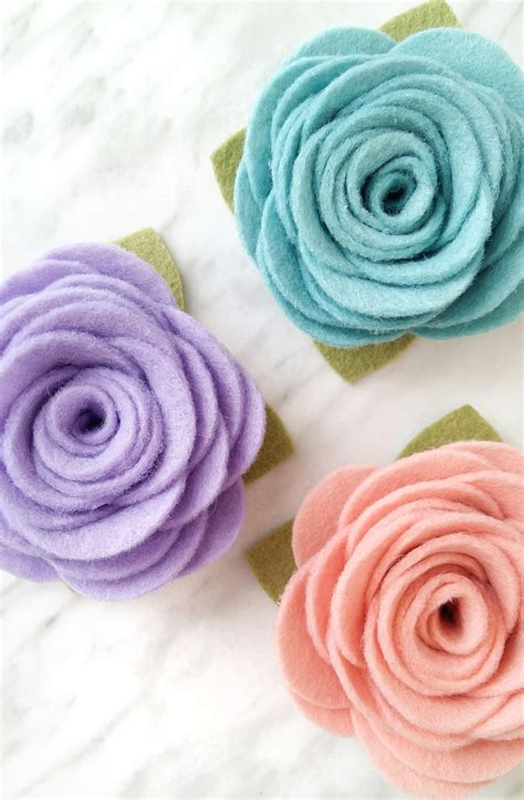 How To Make Felt Flowers With Free Printable Pattern