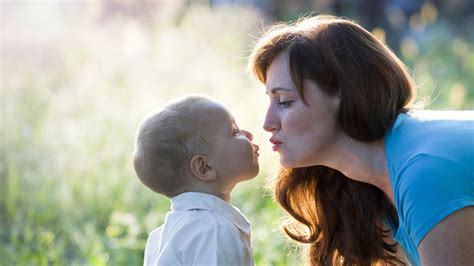 Ich Küsse Mein Kind Auf Den Mund Und Finde Das Völlig Normal Hallo Eltern