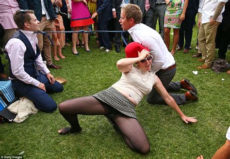 Melbourne Cup 2015 Revellers Get Into The Spirit For Australia S Biggest Racing Day Daily Mail