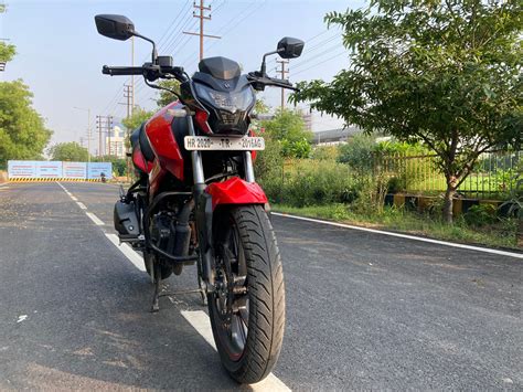 Hero Xtreme 160R first ride review: How does this Honda XBlade and TVS ...