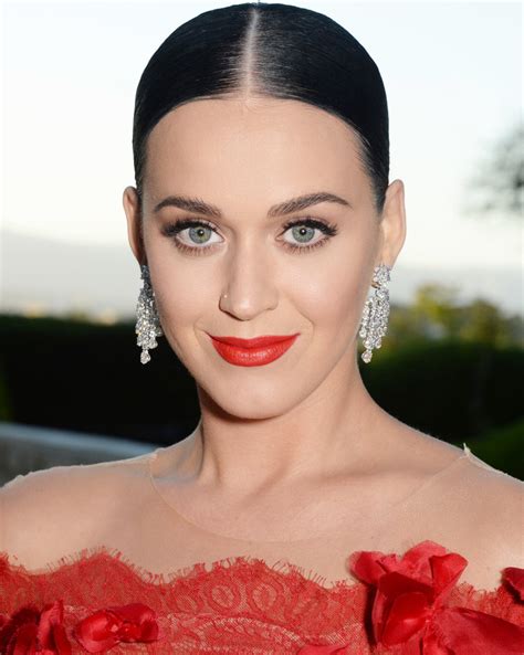 Biography And Facts Katy Perry