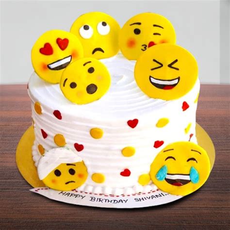 93 Emoji Cake For Free 4kpng