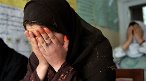 چرا خودکشی در میان زنان افغانستان متداول است؟ Bbc News فارسی