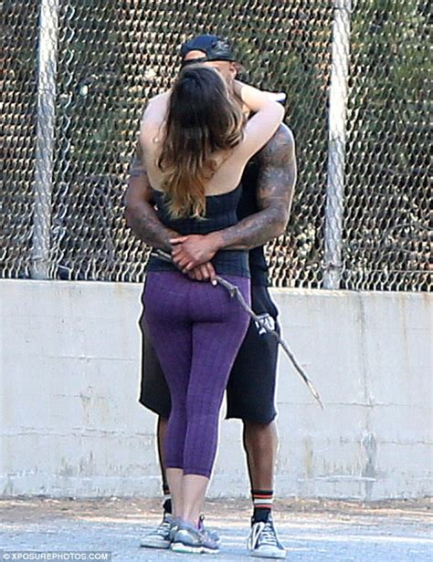 Kelly Brook Gets Lifted Up In Air By David Mcintosh During Hike Daily