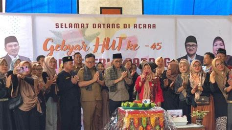 Hadiri Gebyar HUT Ke 45 SMPN 9 Padang Hendri Septa Minta Generasi Z