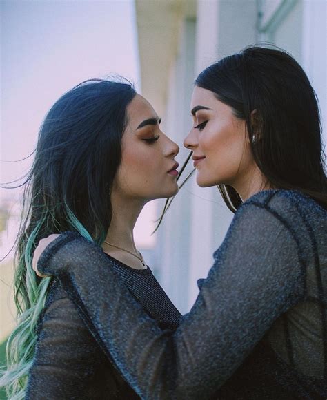 Lesbian Love Lgbt Love Cute Lesbian Couples Cute Couples Goals Lesbians Kissing Camila