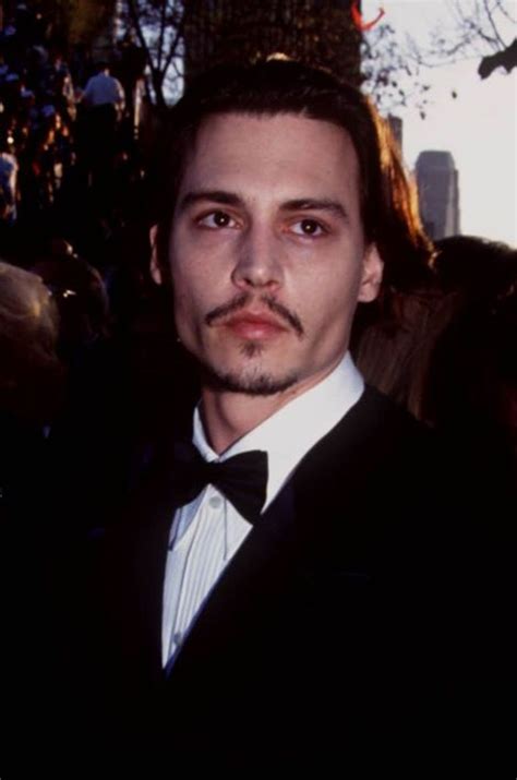 De Ses Débuts à Aujourdhui Lévolution Physique De Johnny Depp