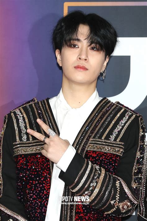 영재 씨는 주로 발라드를 불렀죠? 갓세븐 영재, 학폭 의혹 부인…"다툼 있었지만 사실 아니다 ...