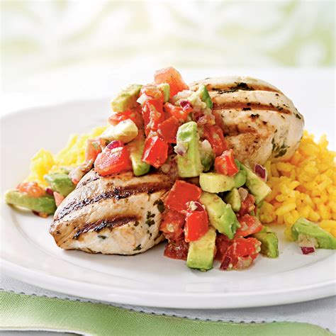 A splash of lime juice and sprinkling of garlic powder amp up the flavor, just right for scooping up with crackers. Cilantro-Lime Chicken with Avocado Salsa Recipe | MyRecipes