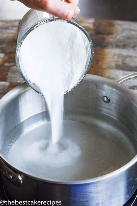 You can use the tar to make weapons by using it as you would a superglue. How to Make Simple Syrup {For Keeping Homemade Cakes Moist}