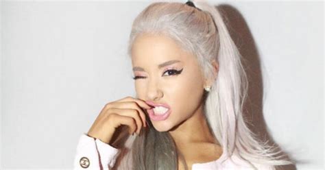 Ariana Grande sorprende con un radical cambio en su color de cabello