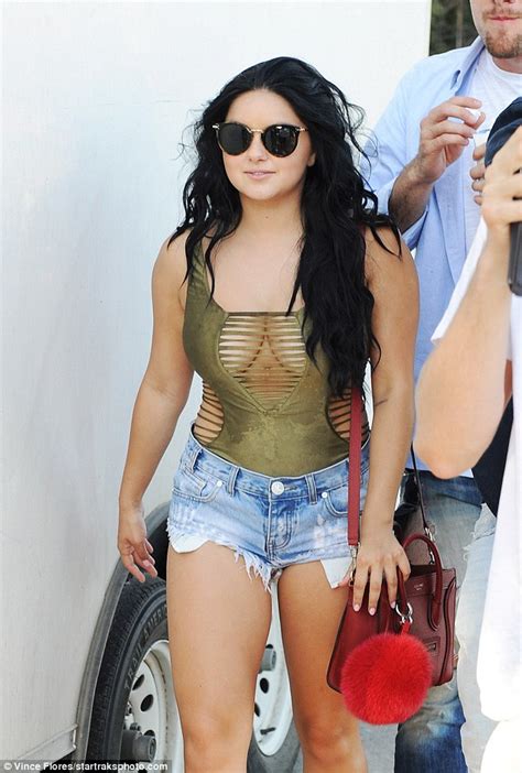 ariel winter flashes derriere and cleavage in revealing summer wear before stripping down to