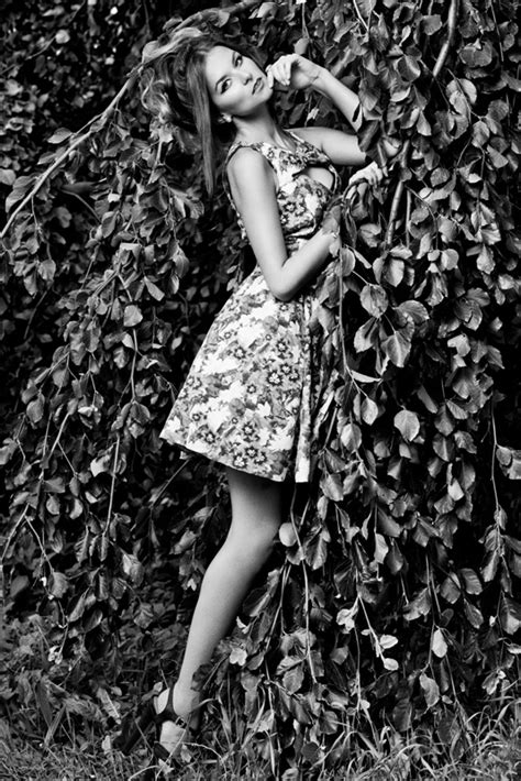 Monika M Sashamodels Model Fashion Sleeveless Dress