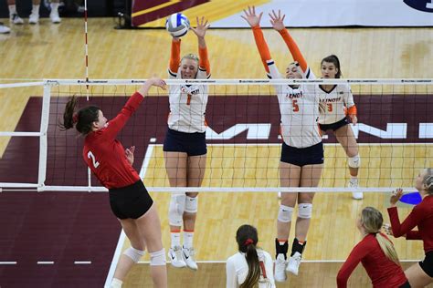 Wisconsin Badgers Volleyball The Sett Week At Illinois Bucky S Th Quarter