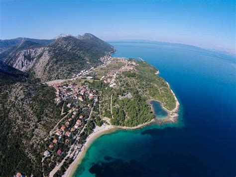 It offers a variety of accommodations including several really nice camping grounds located right on its sea shores (camping on peljesac page). Monterrasol private tours to Pelješac (Peljesac), Croatia ...