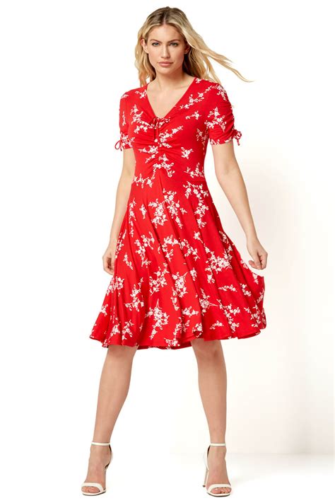 Floral V Neck Short Sleeve Dress In Red Roman Originals Uk