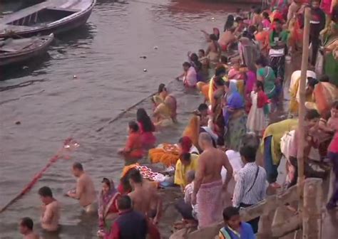 Vasant Panchami 2021 आस्‍थावानों की कतार चली गंगधार बाबा दरबार में भी आस्‍था का उमड़ा रेला