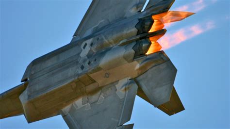 Lockheed Martin F 22 Raptor 4k Ultra Hd Wallpaper Background Image