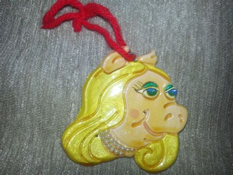 Miss Piggy Keepsake Christmas Ornament Clay Plaster Jim Henson Muppets