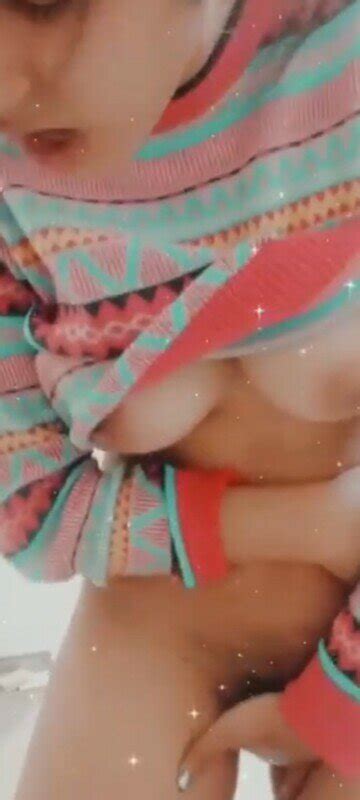 Showing Boobs And Fingering Pussy Desi New Semi Nude Masked