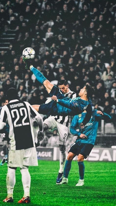 Abonner for å laste ned messi vs ronaldo. Pin by 𝐓𝐇𝐄 𝐁𝐄𝐀𝐔𝐓𝐘 on FOOTBALL in 2020 | Ronaldo real ...