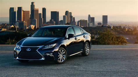 Nearly three decades later, the es is still kicking, but not well — the 2018 model proved the. 2016 Lexus ES 350 & ES 300h get detailed