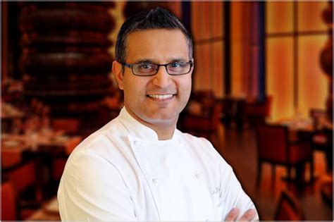 List Of Top 10 Best And Famous Indian Chefs Who Cook Delicious Food