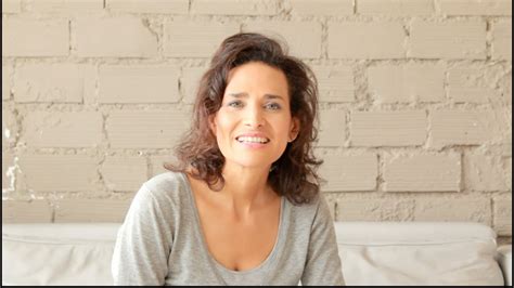 Pour les articles homonymes, voir bedos. Les Ambassadrices d'Hapsatou Sy : Frédérique Bedos - YouTube