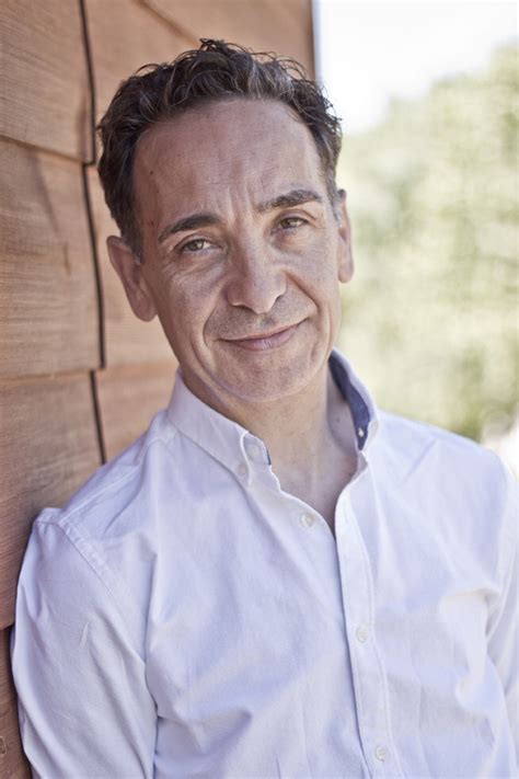 He was a director and assistant director, known for mujer de madera (2004), la verdad oculta (2006) and volver a empezar (1994). Programa 142 de No Solo Cine en las Ondas - nosolocine