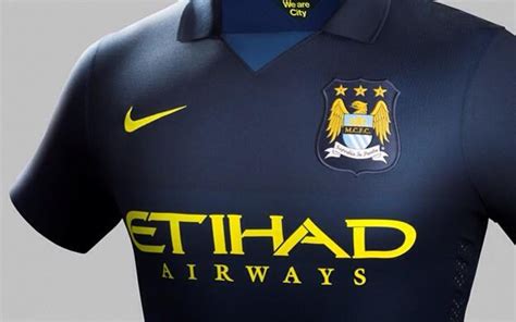 Buy manchester city football shirts and get the best deals at the lowest prices on ebay! (Images) Manchester City Reveal Stylish New Dark Blue Away ...