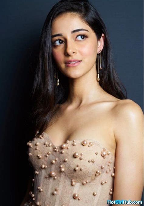 Ananya Panday Bollywood Actresses Hot And Sexy Photos 13 Photos
