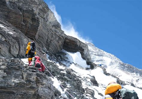 Mount Everest North Flash™ Expedition Furtenbach Adventures
