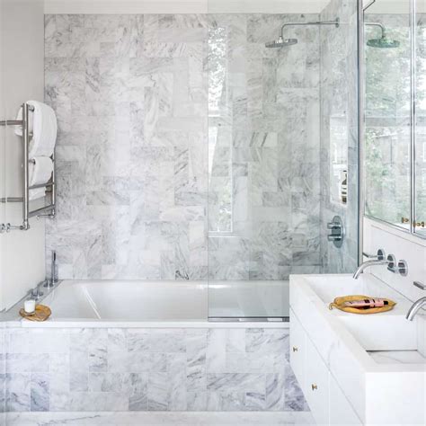 Not only will you be following the trend but also enjoy the benefit of a luxurious bathroom, though still small. Small Bathroom Decor Options