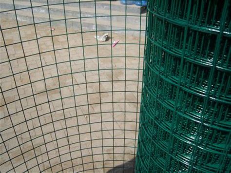 Economic Green Pvc Coated Wire Mesh Rolls Welded Wire Fence For Fencing