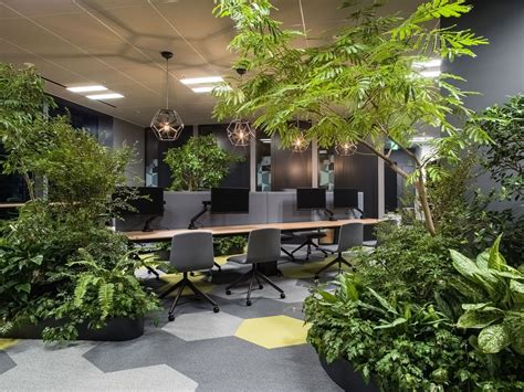 新橋のオフィス緑化 - en景観設計株式会社【2020】 | 景観設計, オフィスインテリア, 屋内