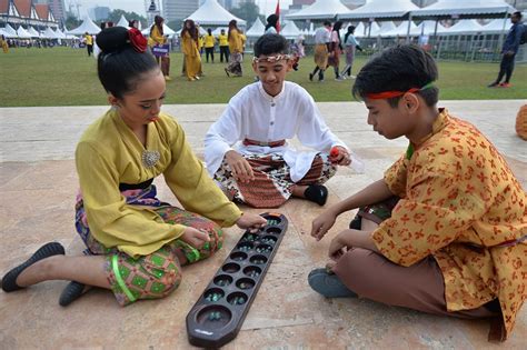 Gambar Permainan Tradisional Batu Seremban Jkkn Anjur Festival