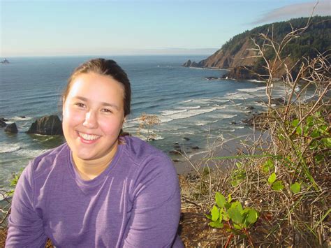 Ecola State Park In Oregon Girl Nearly Falls Down Cliff