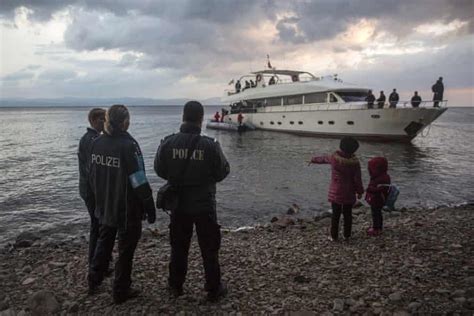 Chaos On Greek Islands As Refugee Registration System Favours Syrians Refugees The Guardian