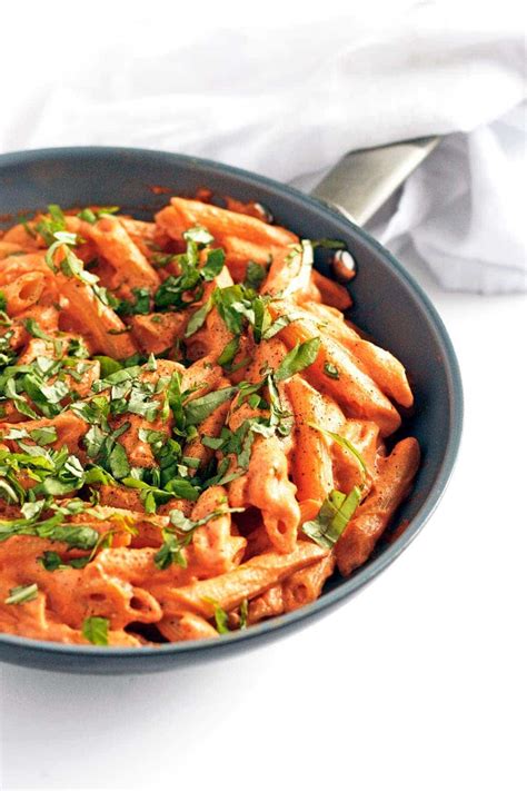 Simmer until mixture thickens slightly, about 4 minutes. Tomato Basil Cream Pasta Recipe | Well Vegan