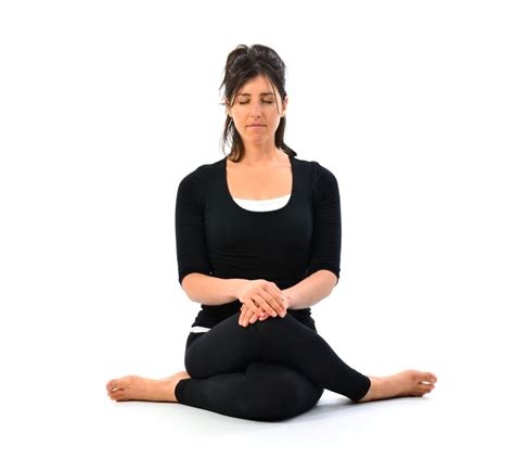 Dhyana Virasana Heros Meditation Pose Meaning Steps Precautions