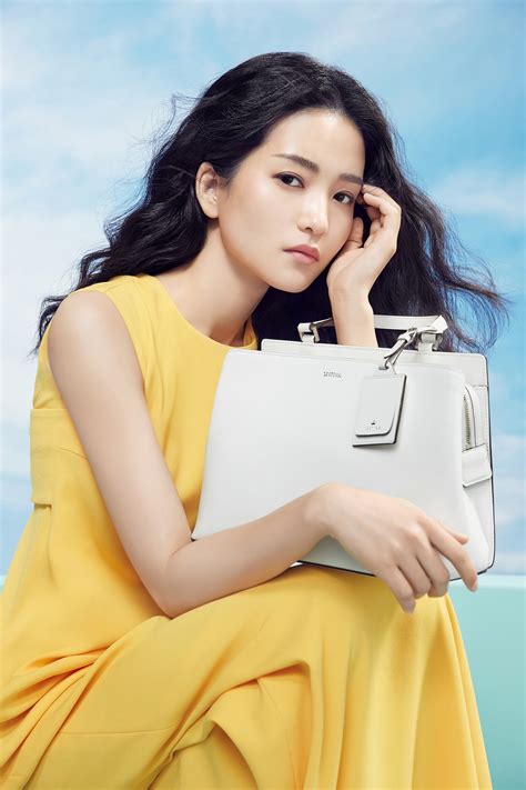 영국 유학 후 최초로 행사를 가진 김태리 배우 팬사인회 영상입니다. 김태리 배경화면, 바탕화면, 핸드폰 사진, 제이에스티나 핸드백 ...