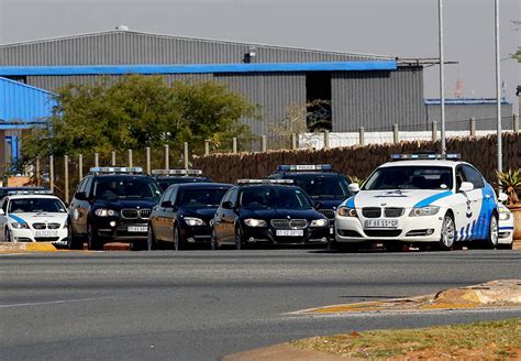 Presidential Vehicles Da Frowns At Zuma Being Ferried Around In Luxury