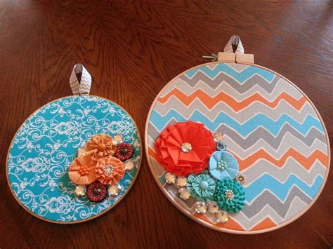 Big fabric flowers for wall. Embroidery hoop wall hangings. Fabric with fabric flowers ...