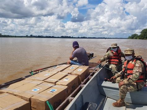 El mensaje llegó al facebook de la embajada argentina en el reino unido de forma anónima el viernes, advirtiendo sobre un posible intento de ingresar al país con nitrato de amonio desde territorio. Armada Boliviana enfrenta el contrabando en la frontera ...