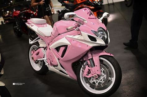 Pin By Alejandra Galindo On Pretty In Pink Pink Motorcycle Pink Bike